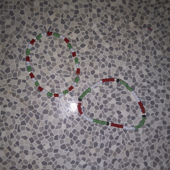 Bracelets made by hand - Picture 2 of 6